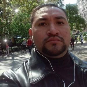 Meet your Posher, Carlos